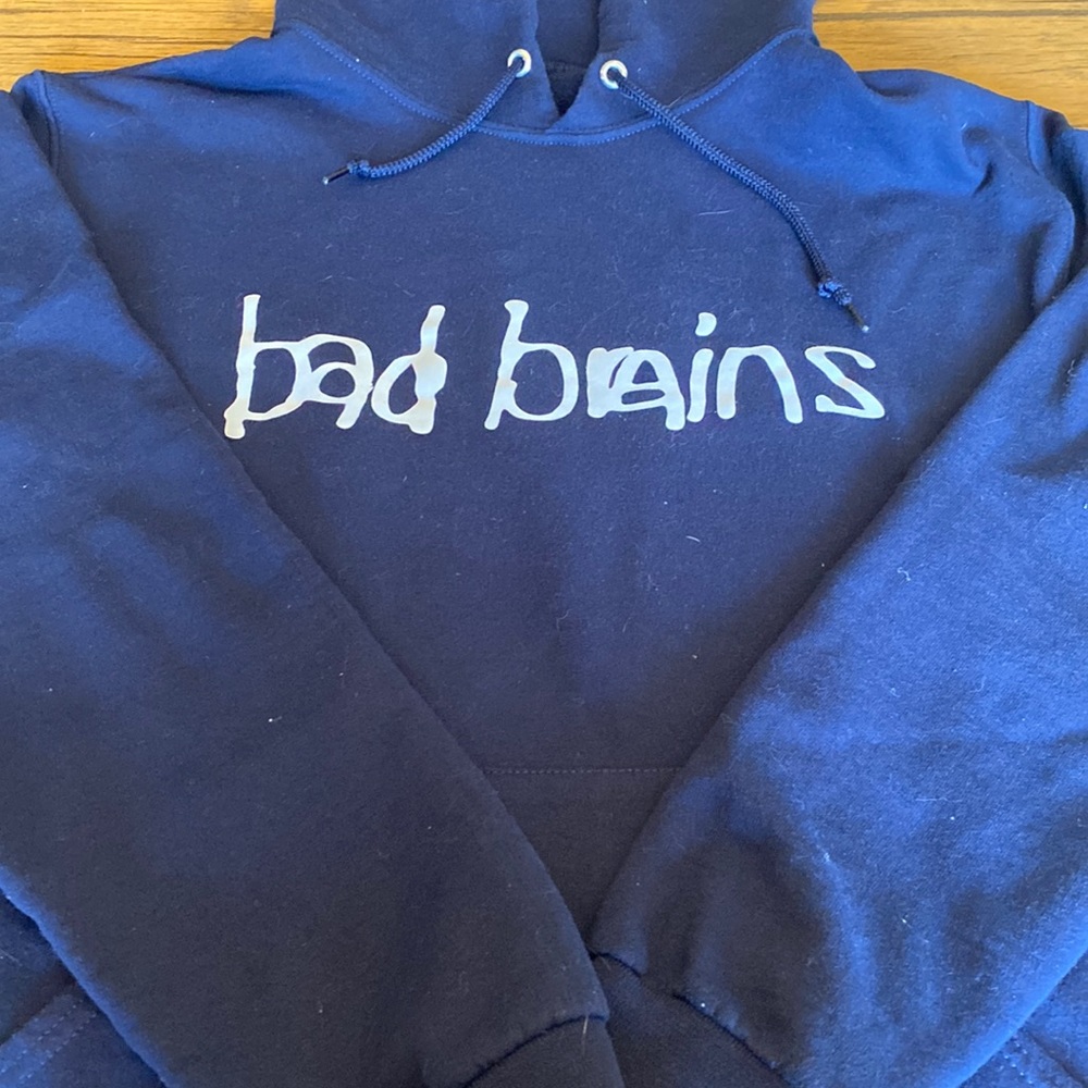 fruit of the loom, dark blue bad brains hoodie. men’s small